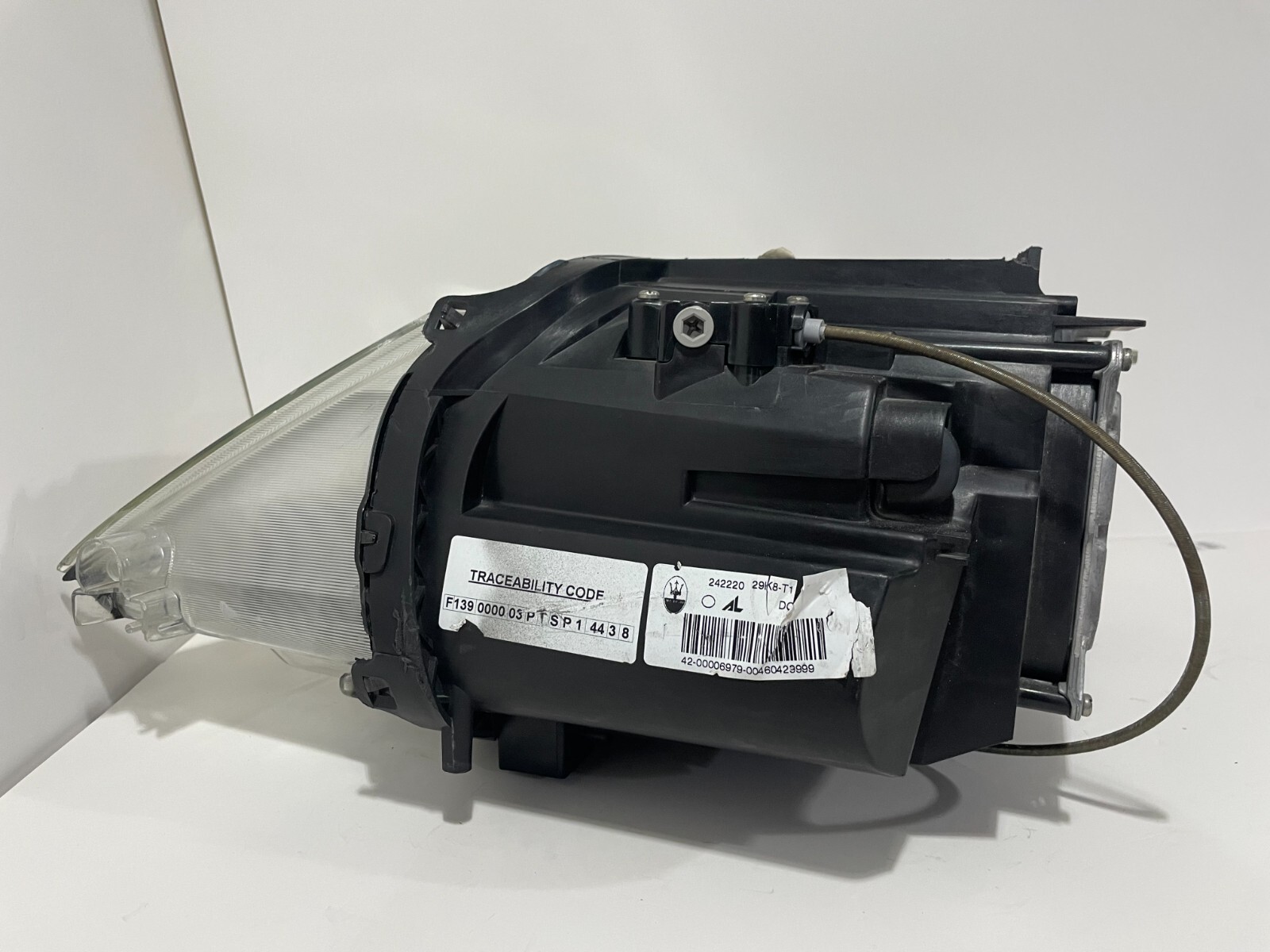2008 - 2013 MASERATI QUATTROPORTE M139 RIGHT XENON HEADLIGHT COMPLETE 242220 OEM