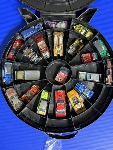 Vintage Hot Wheels Redline Lot & Rally Case -  21 Car Junkyard Lot For Restore