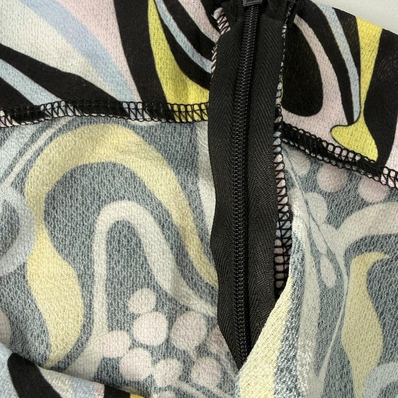 Boohoo pastel abstract print mini skirt UK 16 image 5