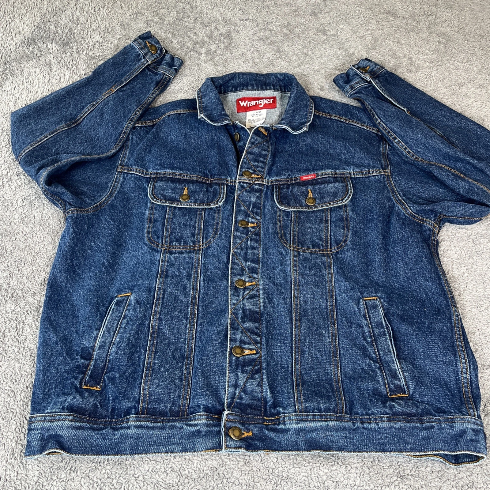 Wrangler Jacket Mens XL Denim Jean Trucker Pockets Western Workwear Unlined
Opens in a new window or