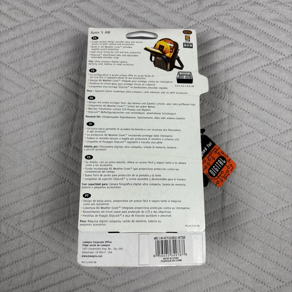 Lowepro Apex 5 AW Compact Case Blue/Black for Ultra Compact Cameras - Image 4 of 4