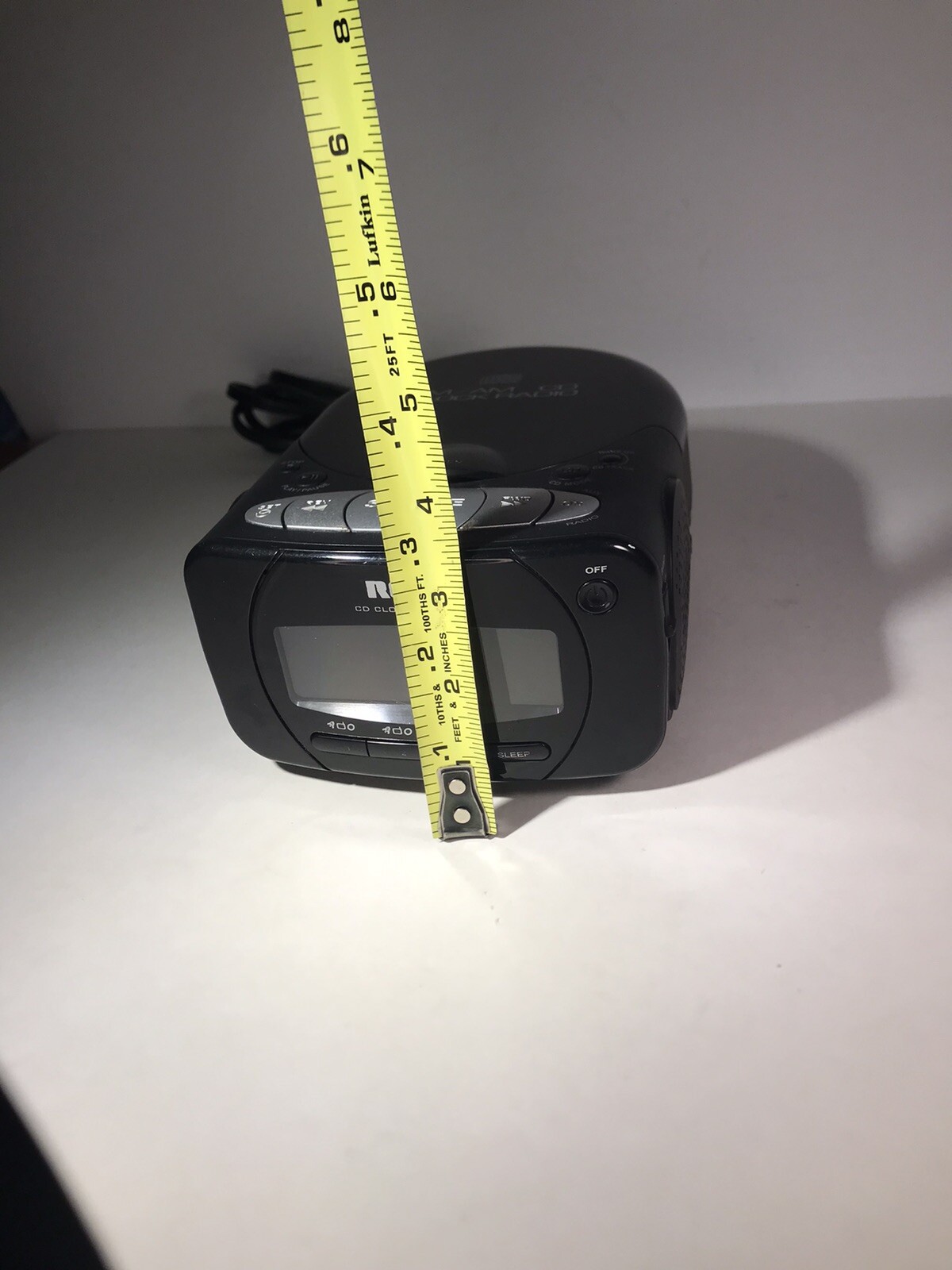 RCA Electric AM/FM Clock Alarm CD Radio RP5600A 9V Battery Back Up