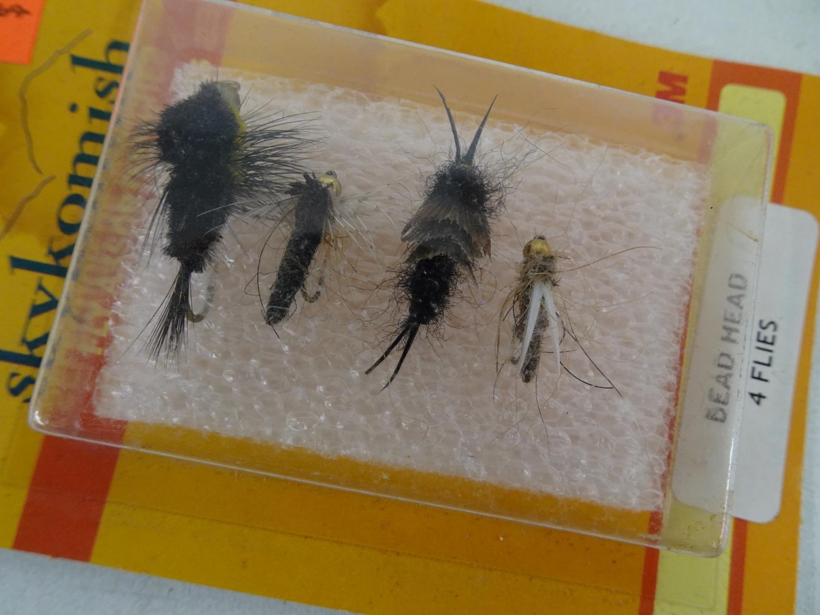 Mixed Lot 85 Fly Fishing Flies Wooly Worm Nymph Dry Bead Head Streamers