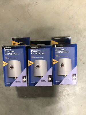 3 PACK! Intermatic Photo Control  K4524  LOCKING TYPE , 15Amp  208V
