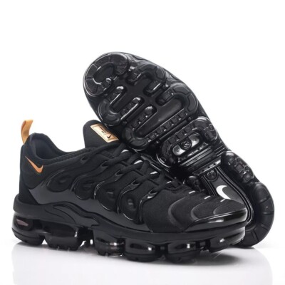 Nike Air Vapormax Plus TN Men's Size: Black/Gold Running Shoes