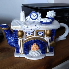 Western House Gifts-The Villages Collectables-The fireplace harth Teapot.
