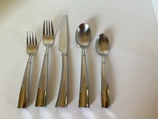 Hotel Suite 18/10 Stainless Steel 5 Piece Place Setting Service For 8-38 pieces