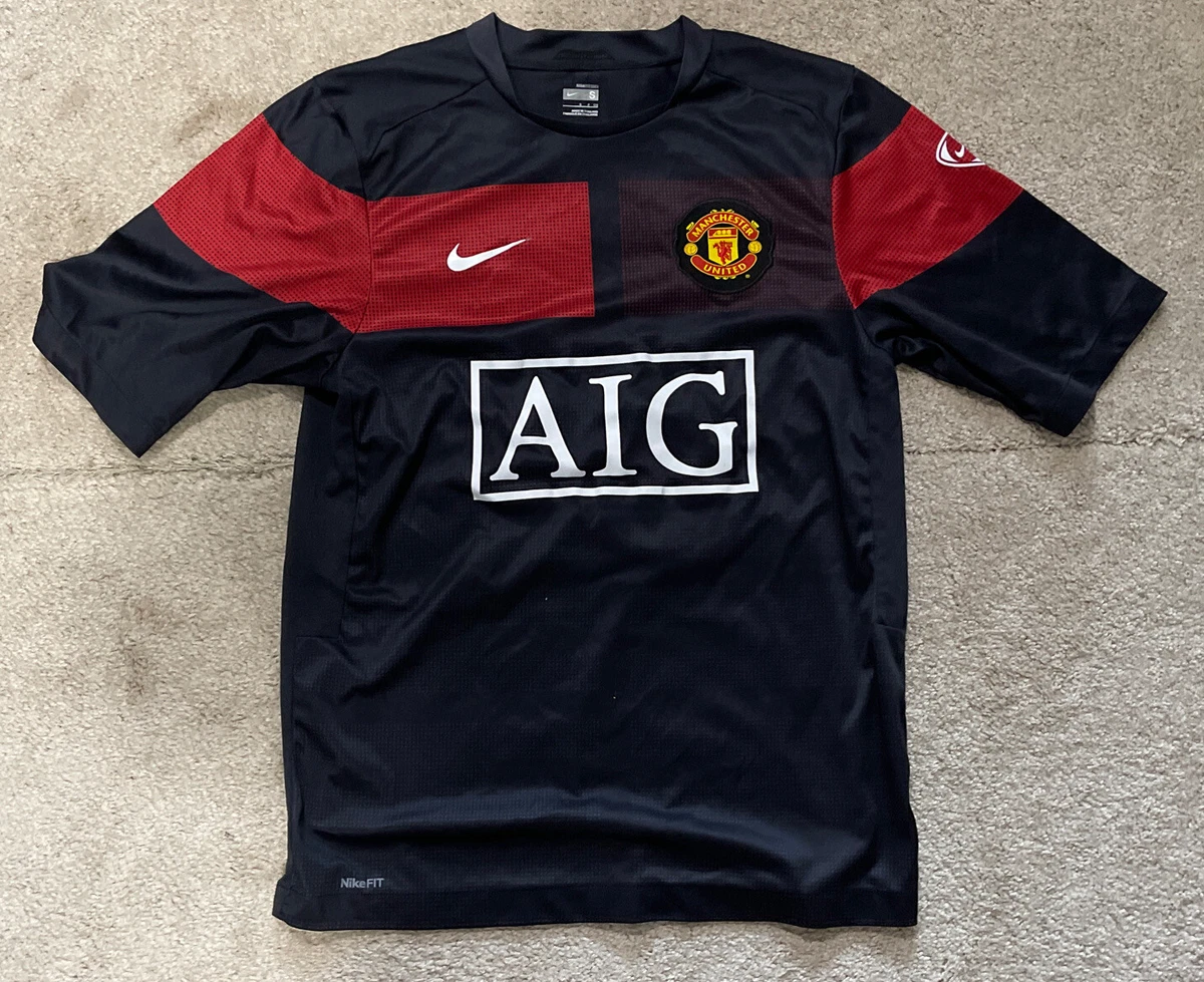Manchester united red and black best sale jersey