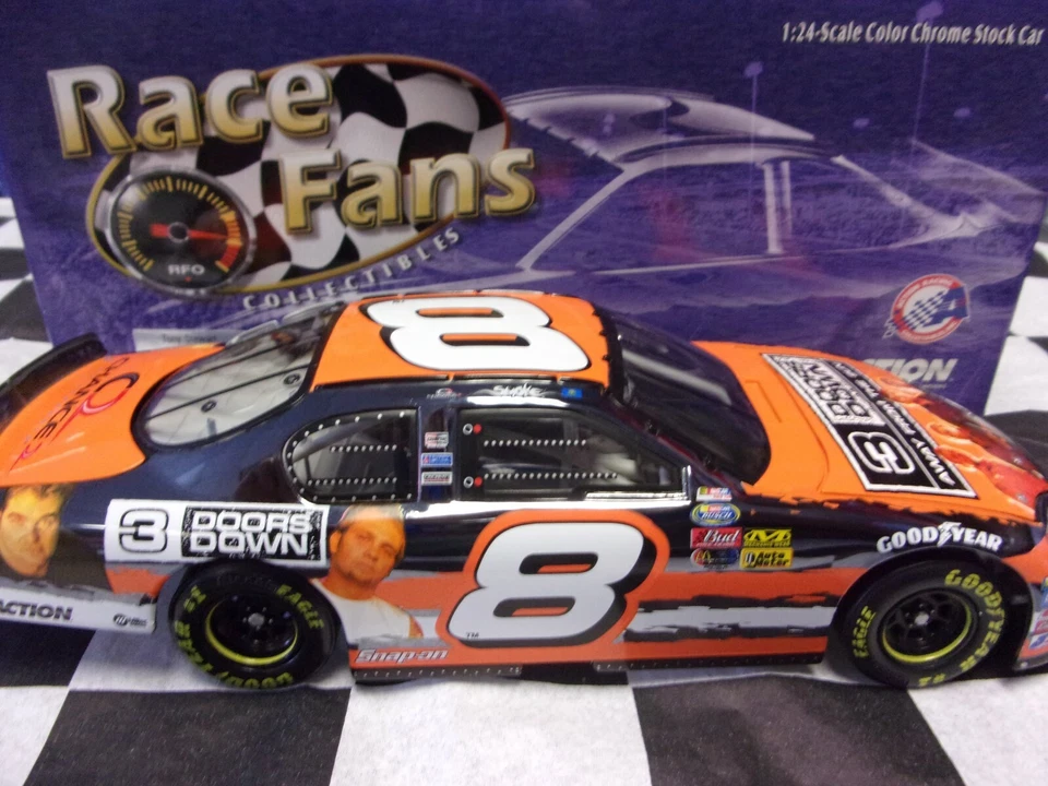 Tony Stewart #8 3 Doors Down 2003 Monte Carlo 1:24 NASCAR 104415 COLOR CROMO - Immagine 2 di 4