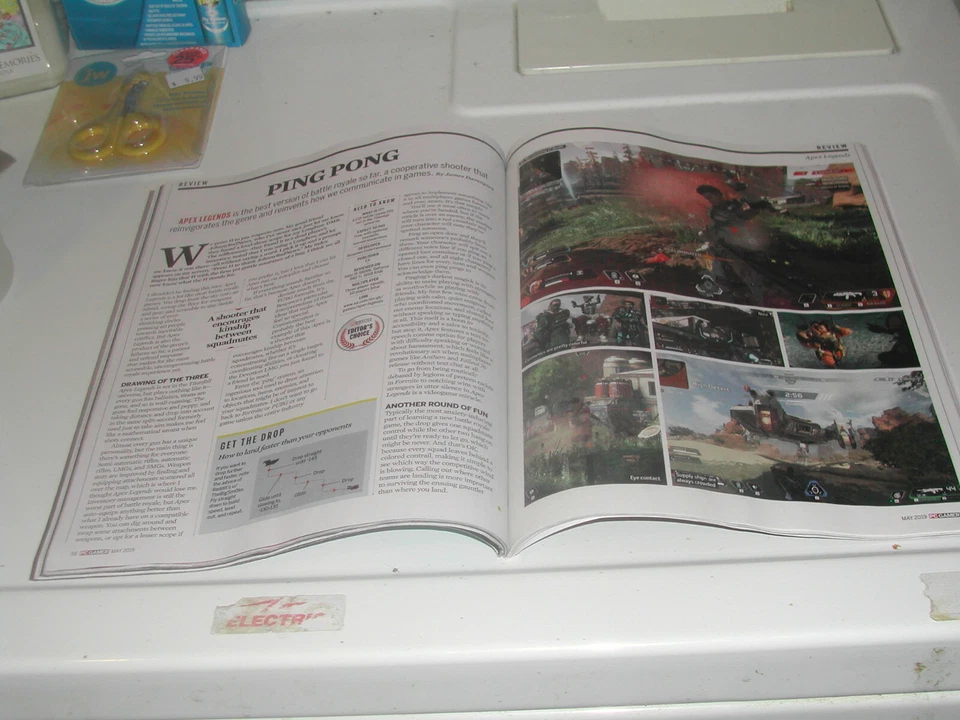 PC GAMER (Computer Games) Magazine,   Issue, #317 winds of  magic - Image 2 of 2