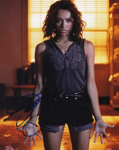 Autografo firmato KAT GRAHAM 20x25cm VAMPIRE DIARIES di persona autografo COA prezzo ebay