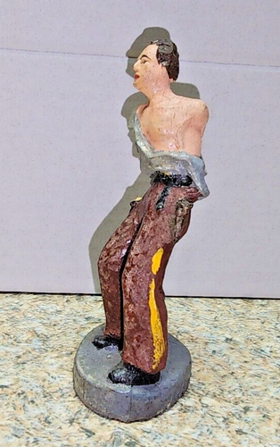 Vintage Chialu Italy Composite Cowboy Figure With Hands Tied to Tree. 85mm. f3 - Picture 4 of 5