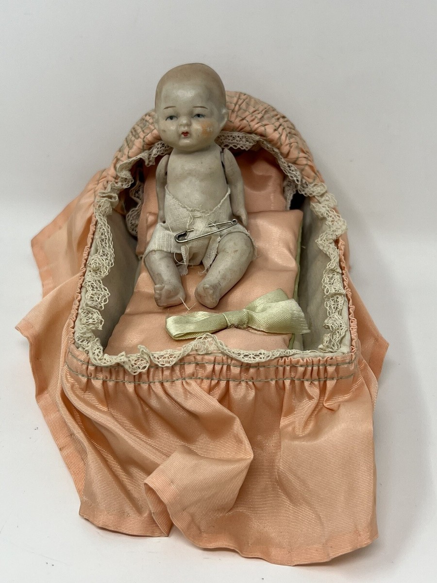 * antique baby doll ୨୧ * 小さな陶器製 の女の子 antique baby doll ୨୧ * 小さな陶器製 の女の子