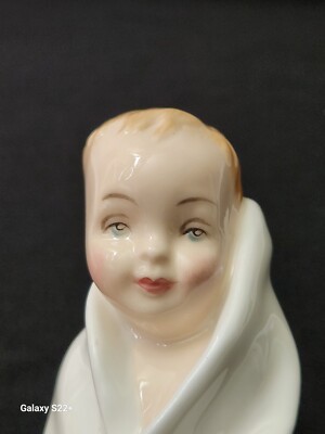 Vintage 1936 ROYAL DOULTON This Little Pig Baby Figurine HN 2125