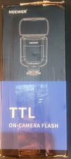 Neewer NW-670 TTL Flash Speedlite z wyświetlaczem LCD