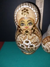 RUSSIAN  VINTAGE HANDPAINTED NESTING DOLLS
