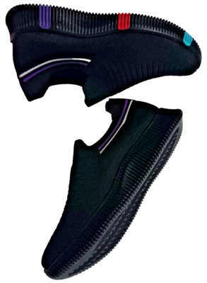 Black sneaker for women new in box sizi 10