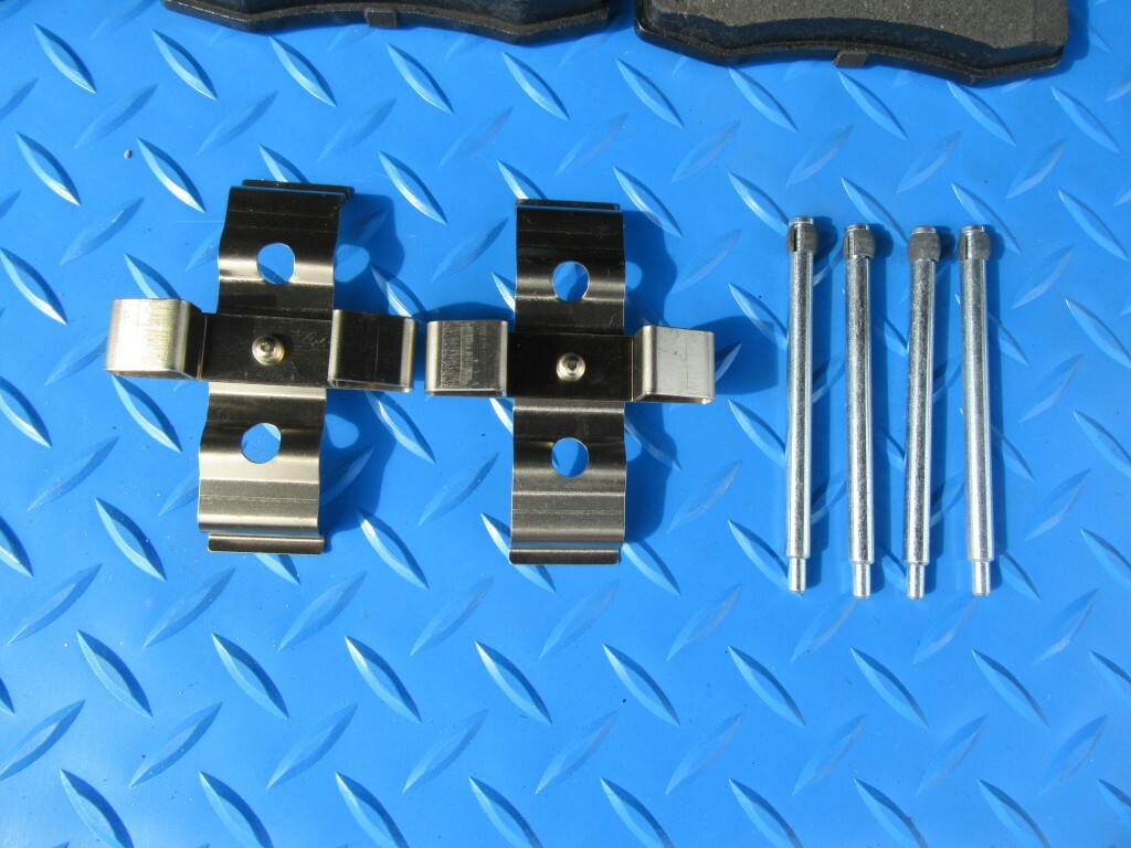 Maserati Ghibli Quattroporte front brake pads brakes