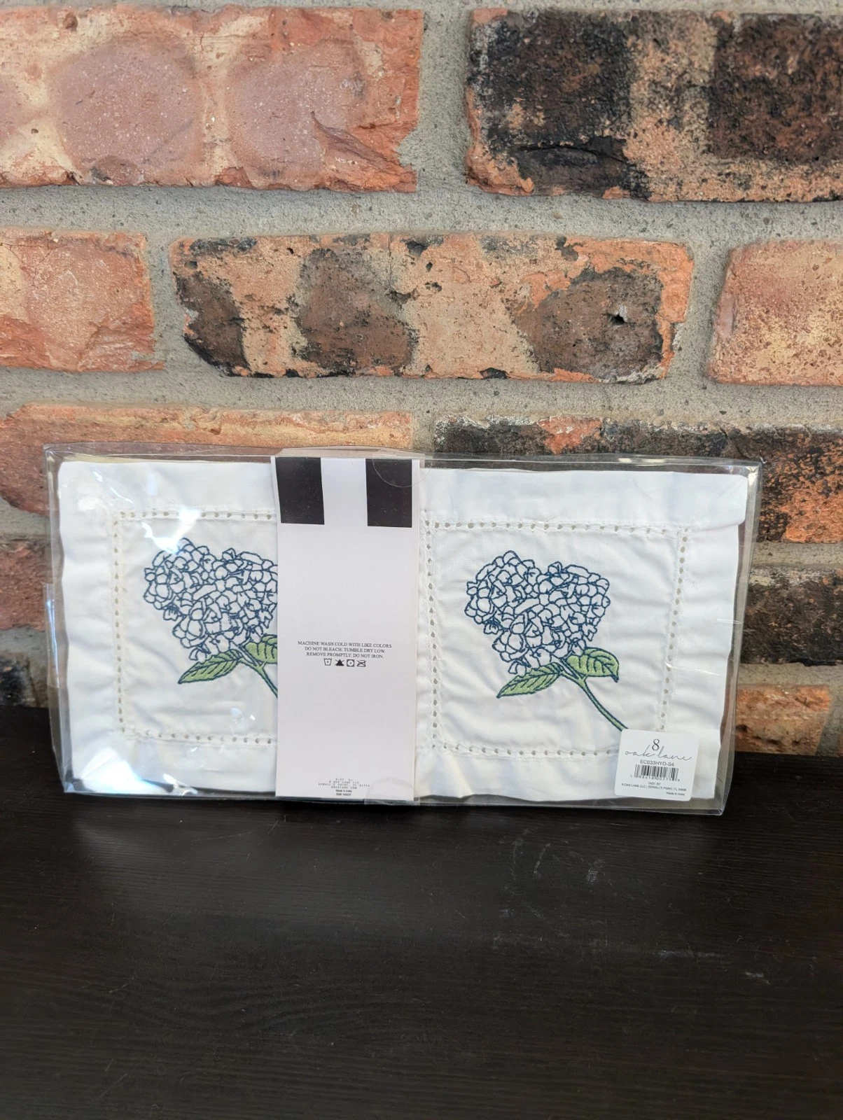 8 Oak Lane Ginger Jar Palm Embroidered Linen Cocktail Napkin - Thumbnail 4