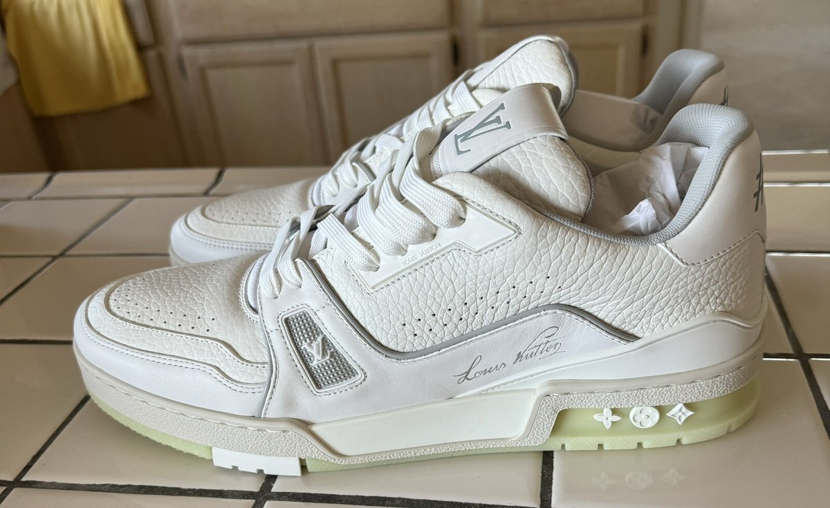 BRAND NEW DEADSTOCK Louis Vuitton Trainer Triple White BRAND NEW DEADSTOCK Louis Vuitton Trainer Triple White