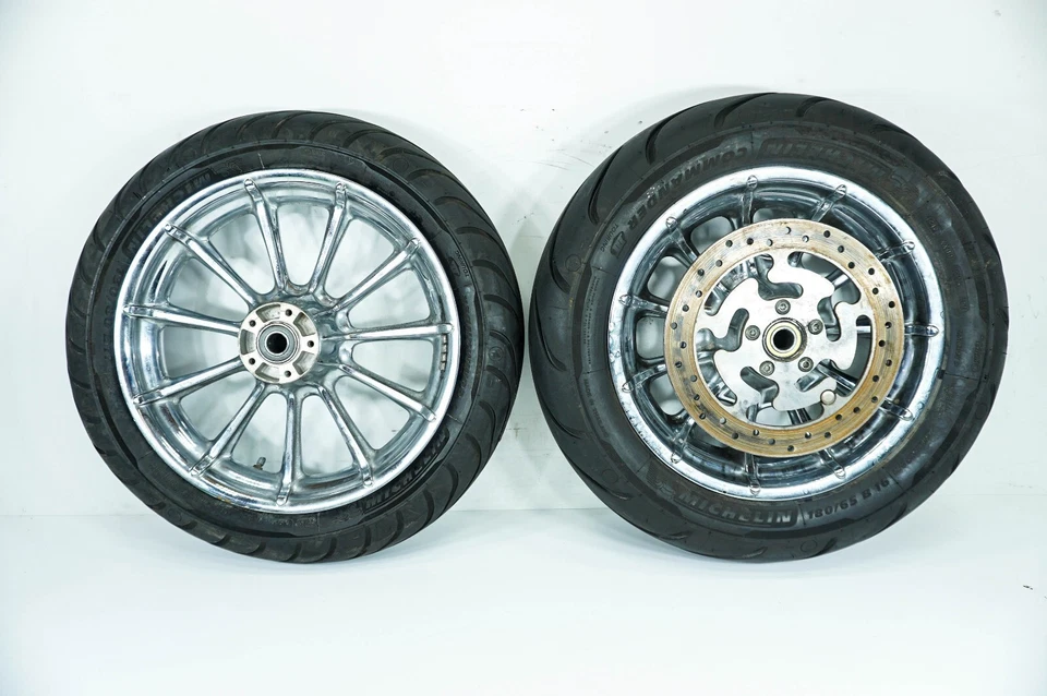 Llanta delantera trasera Harley CVO Electra Ultra Screamin 09 cromo 16 17 1290 Foto 2 de 4