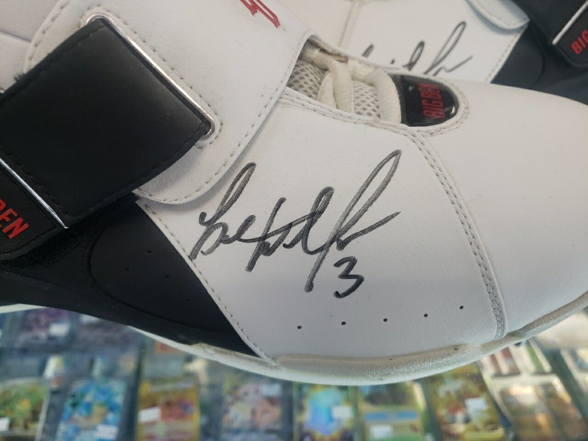 パーシュース　ヴァイス　サイン Vince Carter Signed Autograph 2019 Nike Shox Zoom BB4 NBA