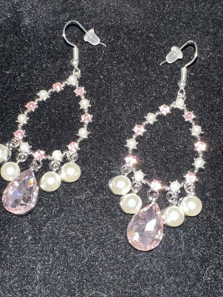 J CREW 蛋白石粉色水钻珍珠吊灯耳环全新出价 4 慈善❤️317x2 — 第 2/4 张图片