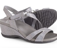 Dansko Women  s Addyson Leather Sandals Pewter Gray Wedge Shoes sz 38 7.5-8 