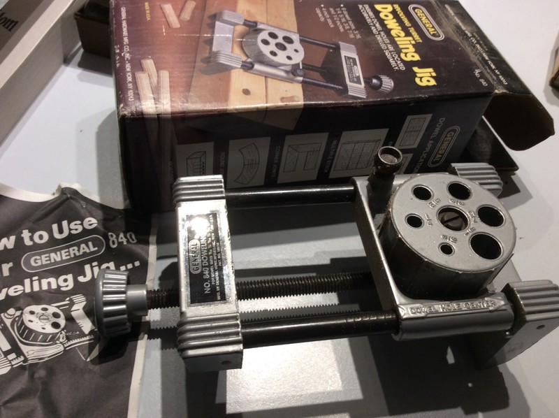General #840 Doweling Jig 3/16-1/2 in 4-in stock capacity