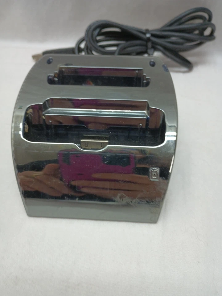 Estación/base de acoplamiento con cable USB Dell (HD03U) para modelo PDA HC02U sin adaptador de CA Foto 2 de 4