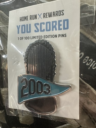 Miami Marlins 30 Years Limited Edition Pin 1 Of 100 - 2003 World Series Trophy - Picture 3 of 3