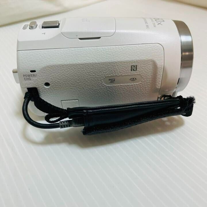 SONY HDR-CX680(W) Camcorder with accessories 2.51 megapixels USED