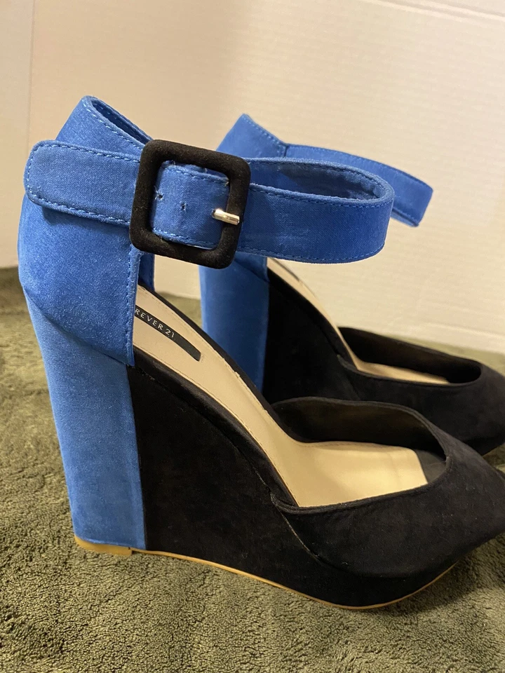Forever 21, zapatos de vestir para mujer de tacón alto con cuña, correa para el tobillo, punta abierta, talla 8M” Foto 4 de 4