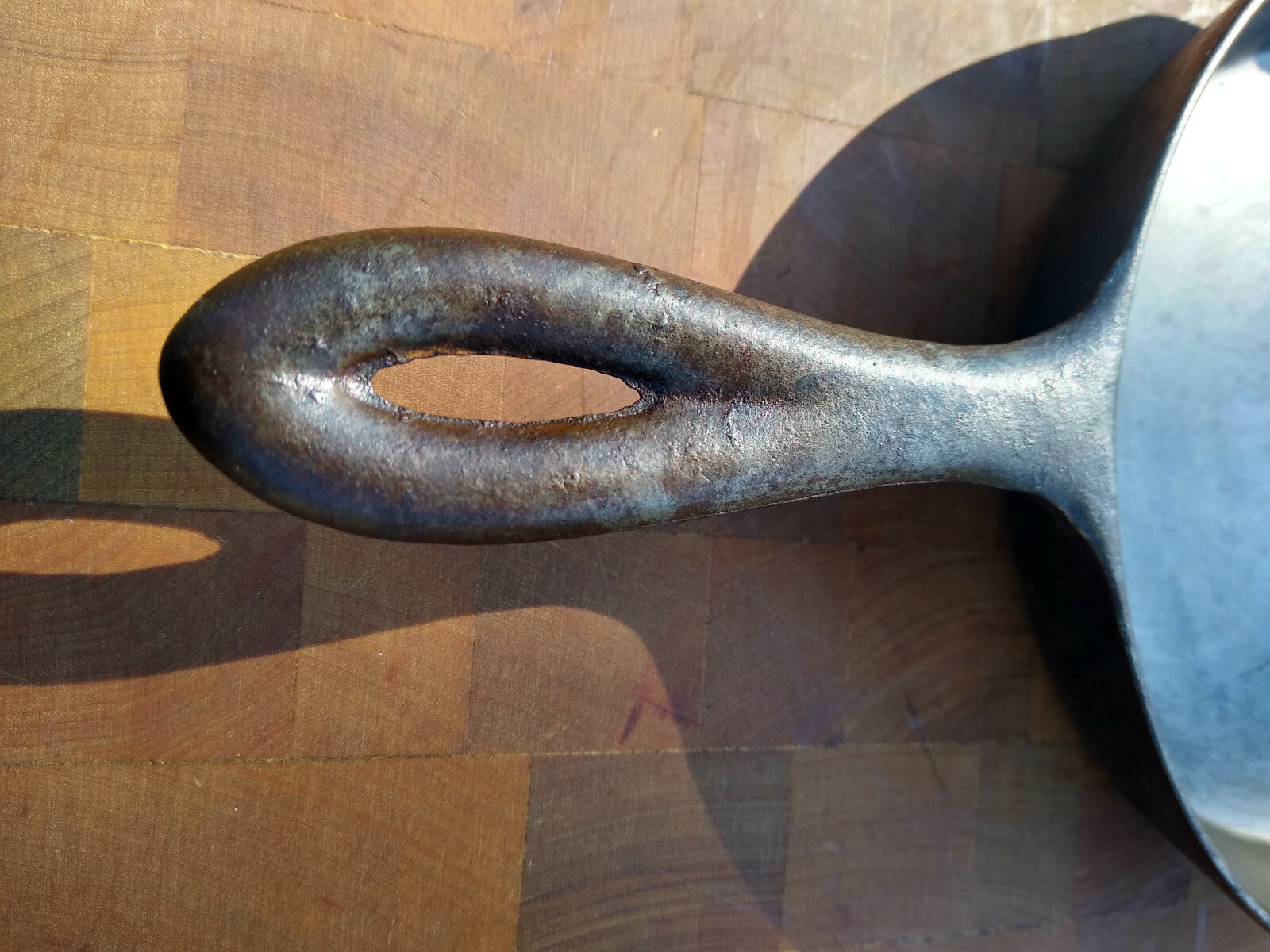 CHF CHICAGO HARDWARE FOUNDRY HAMMERED NO. 3 CAST IRON SKILLET # 8 3 F