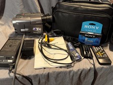 Sony CCD-TRV30 Video8 Handycam Camcorder Tested w/ Bag Tape Charger Battery