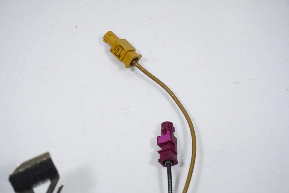 ANTENA 10-12 SAAB 9-5 NG 12849784 - Imagem 3 de 4