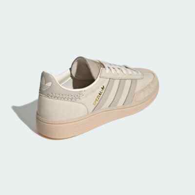 スニーカー [ADIDAS]Handball Spell - Cream White Amazon.com | Adidas Handball Spezial Men's Shoes, Grey Two