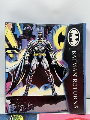 Batman Returns Trapper Keeper Binder Finder 4 Folders Catwoman