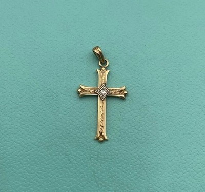 Vintage 14k Yellow Gold Esemco Dimond Cut Cross Pendant 