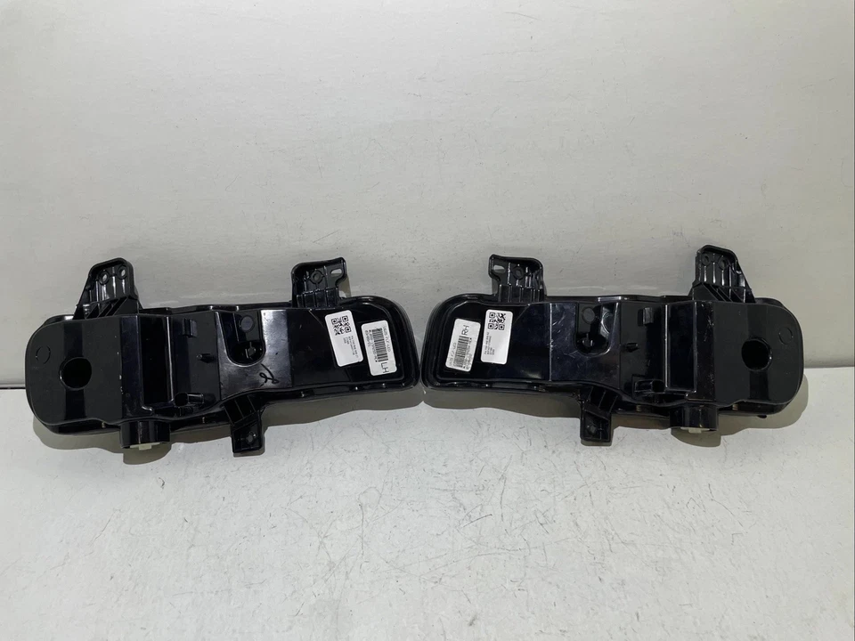 MINT! 2020 2021 2022 2023 Ford Explorer Driver & Passenger LED Fog Light Set OEM - Image 2 of 4