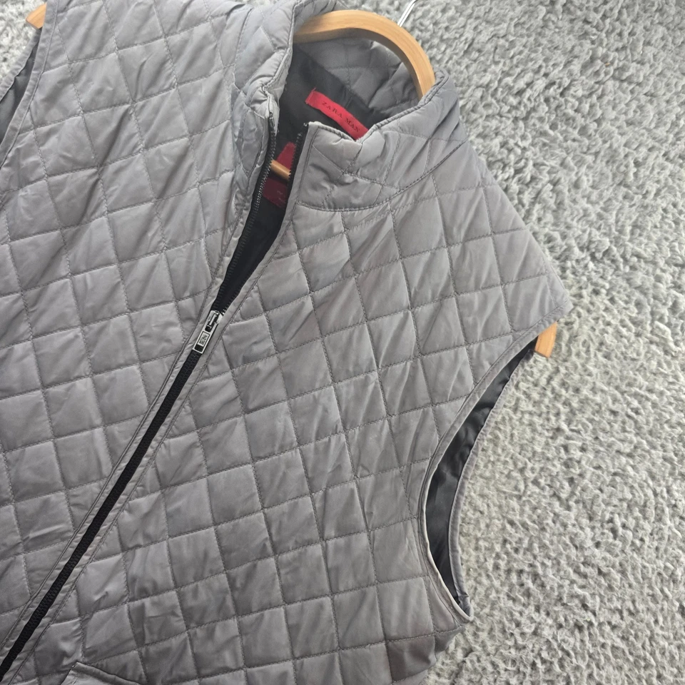 Zara Mens Vest Jacket Size L Grey Quited Sleeveless Zip Front - Image 3 of 4