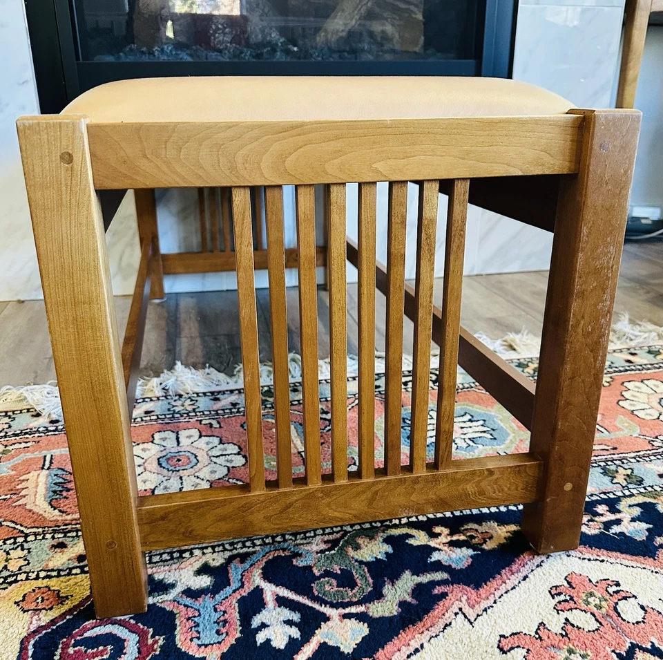 Stickley Mission Collection Solid Oak Spindle Side Bench - Arts And Crafts MCM - Image 4 of 4