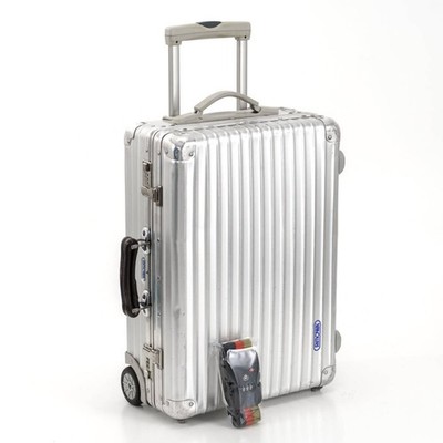 RIMOWA CLASSIC FLIGHT【33L】 Rimowa Classic Flight 33L Carry-On 2 Wheels With Tsa Belt Cabin S