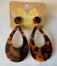 Handmade in Hamburg...Resin-Ohrhänger...Statement…Farbe: Schildpatt