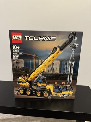 LEGO TECHNIC: Mobile Crane (42108)