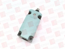 SIEMENS 3SE5112-0CC02 / 3SE51120CC02 (USED)