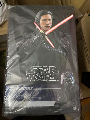 Hot Toys MMS560 Star Wars The Rise of Skywalker 1/6 Kylo Ren