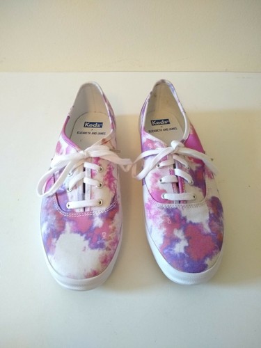 chanel runners reflective