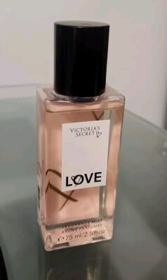 VICTORIA'S SECRET LOVE FRAGRANCE MIST BRUME PARFUMEE 2.5oz /75ml NEW!