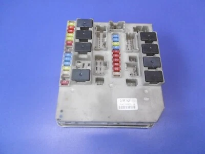 Renault Clio MK3 + Modus 2005-2012 Compartiment Moteur Fusible Boite UPC 674661C - Bild 1 von 2